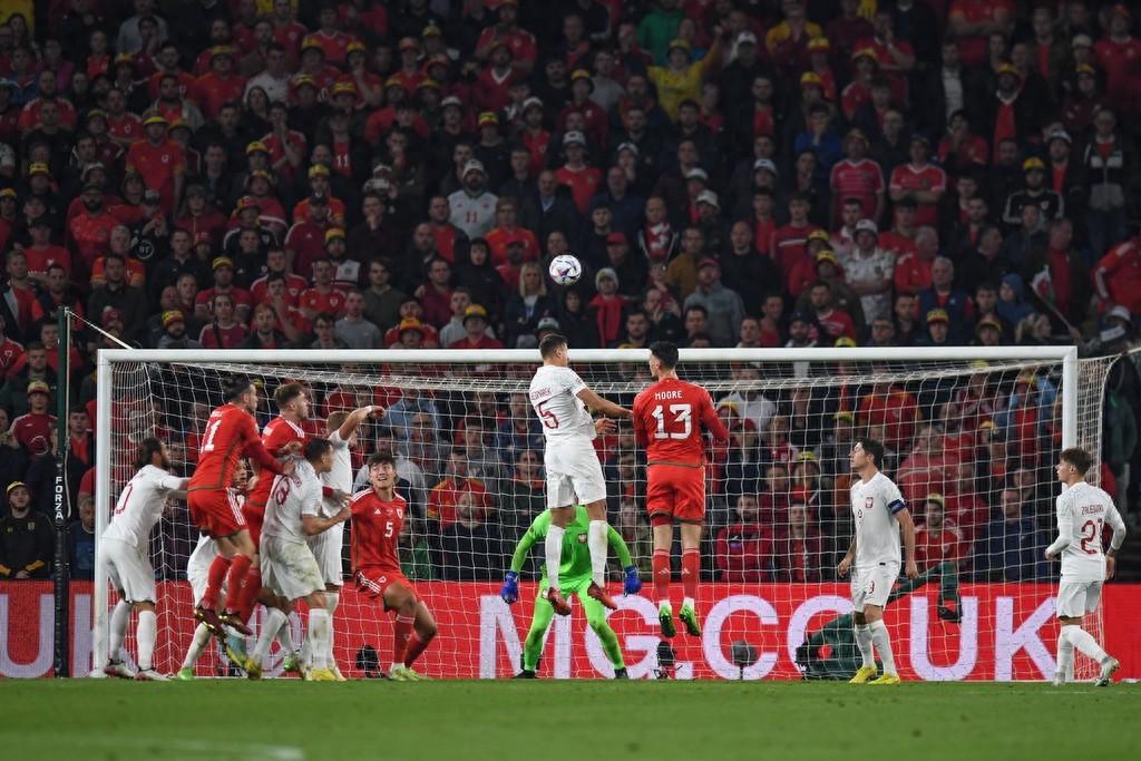 强队对决，欧国联赛上演险胜大战