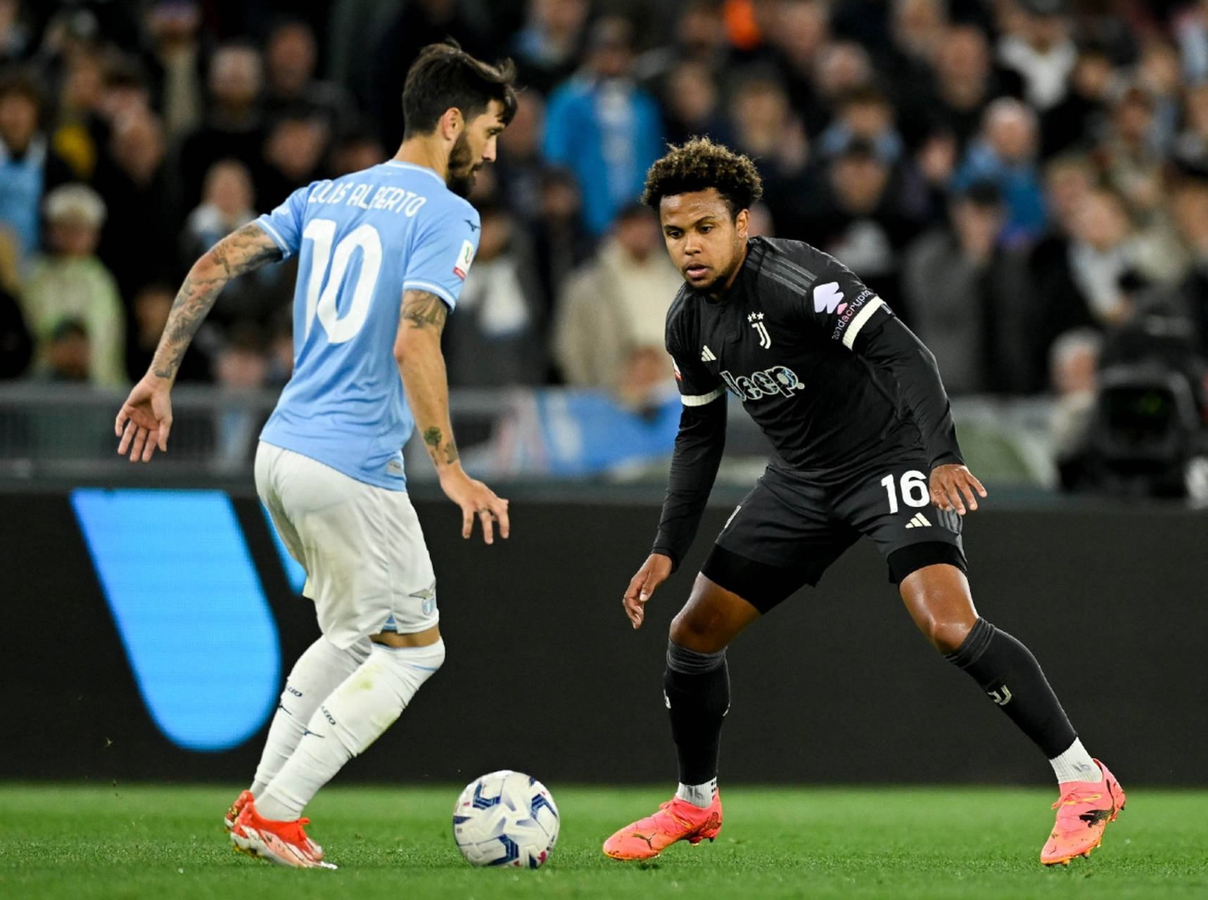 那不勒斯客场击败拉齐奥，继续保持不败