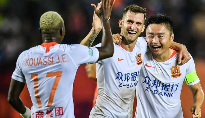 关于江苏苏宁与武汉卓尔对决，胜负难测赛场燃情的信息