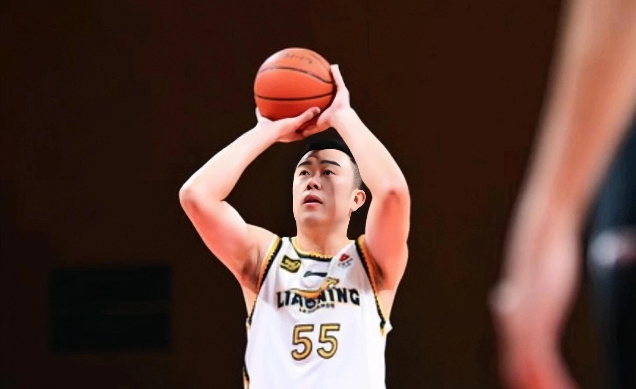 黑白直播nba在线观看-辽宁男篮球员个人训练成果丰硕，球队表现优秀的简单介绍