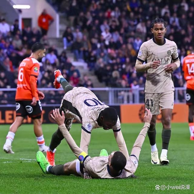 黑白直播nba-关于曼联客场艰难击败谢菲联，争冠希望渐现的信息