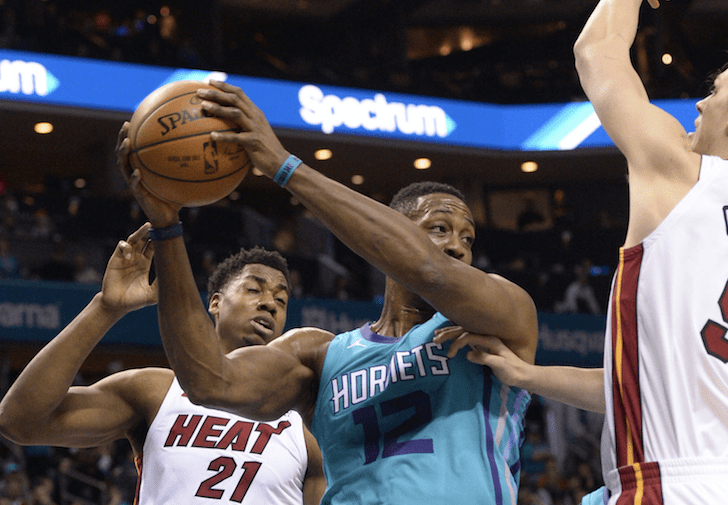 黑白直播-黄蜂逆转活塞，终结两连败的简单介绍