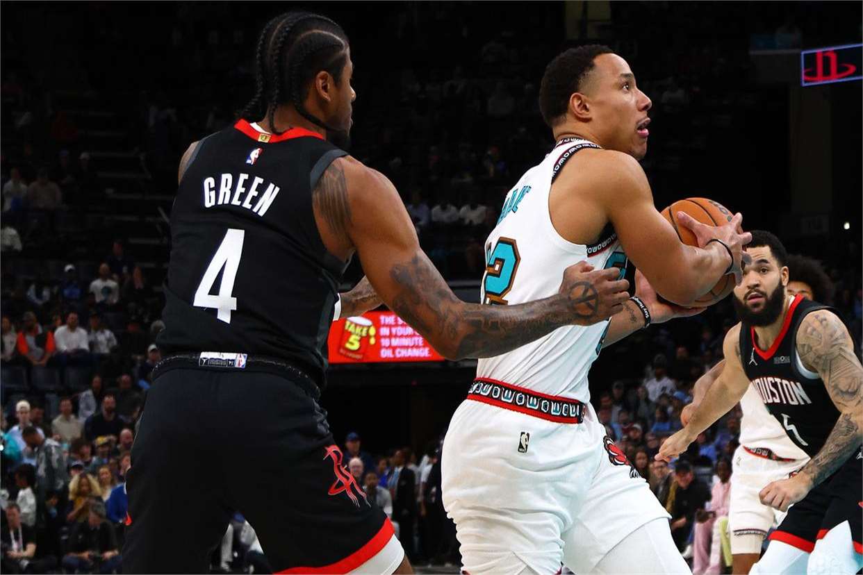 灰熊不敌公牛,意外失利让球队沉重 灰熊不敌公牛,意外失利让球队沉重