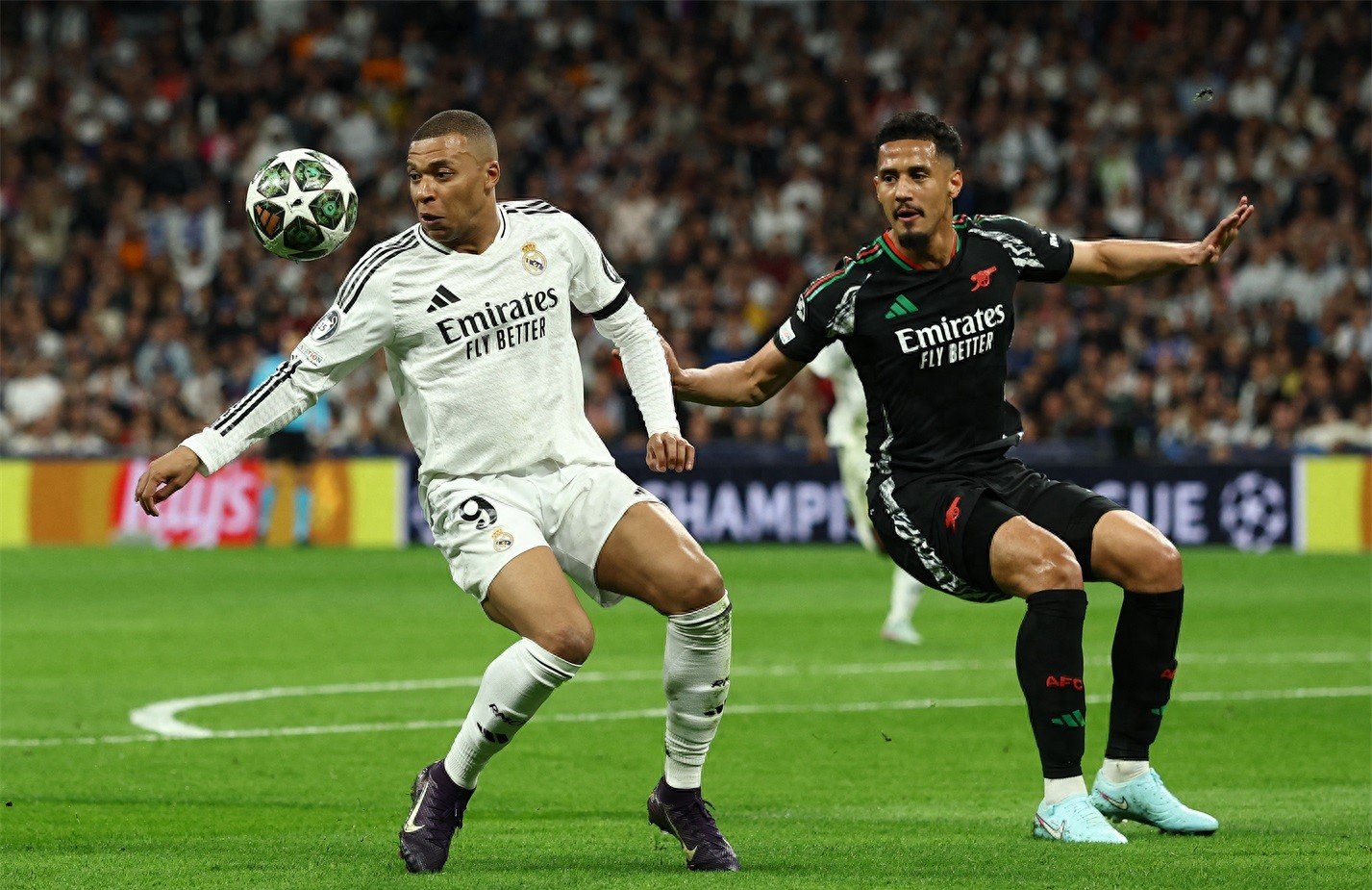 皇马翻盘里昂,格纳布里点燃赛场 皇马翻盘里昂,格纳布里点燃赛场