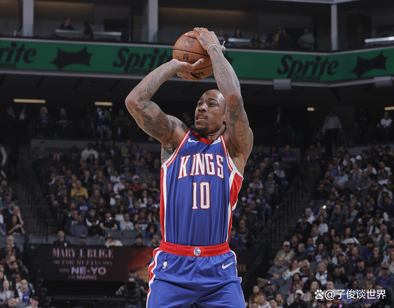 黑白直播在线观看nba-马刺逆转勇士，德罗赞关键制胜