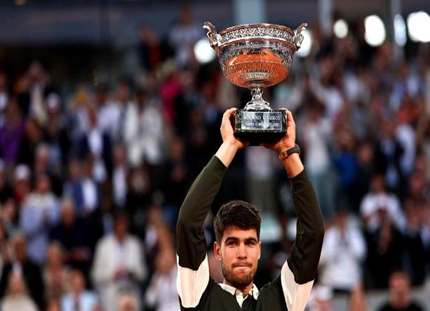 黑白直播网-法网完胜ATP总决赛，阿尔卡拉斯点燃赛场