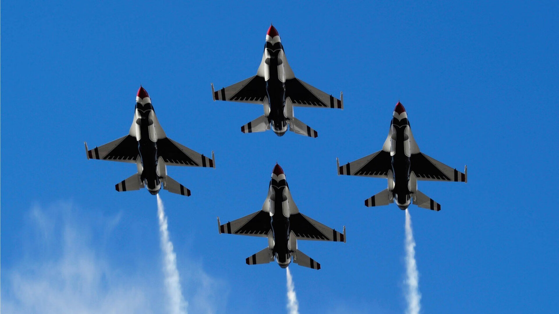 黑白直播nba在线观看-西甲国家德比之夜，恩比德跨界的纪录回响