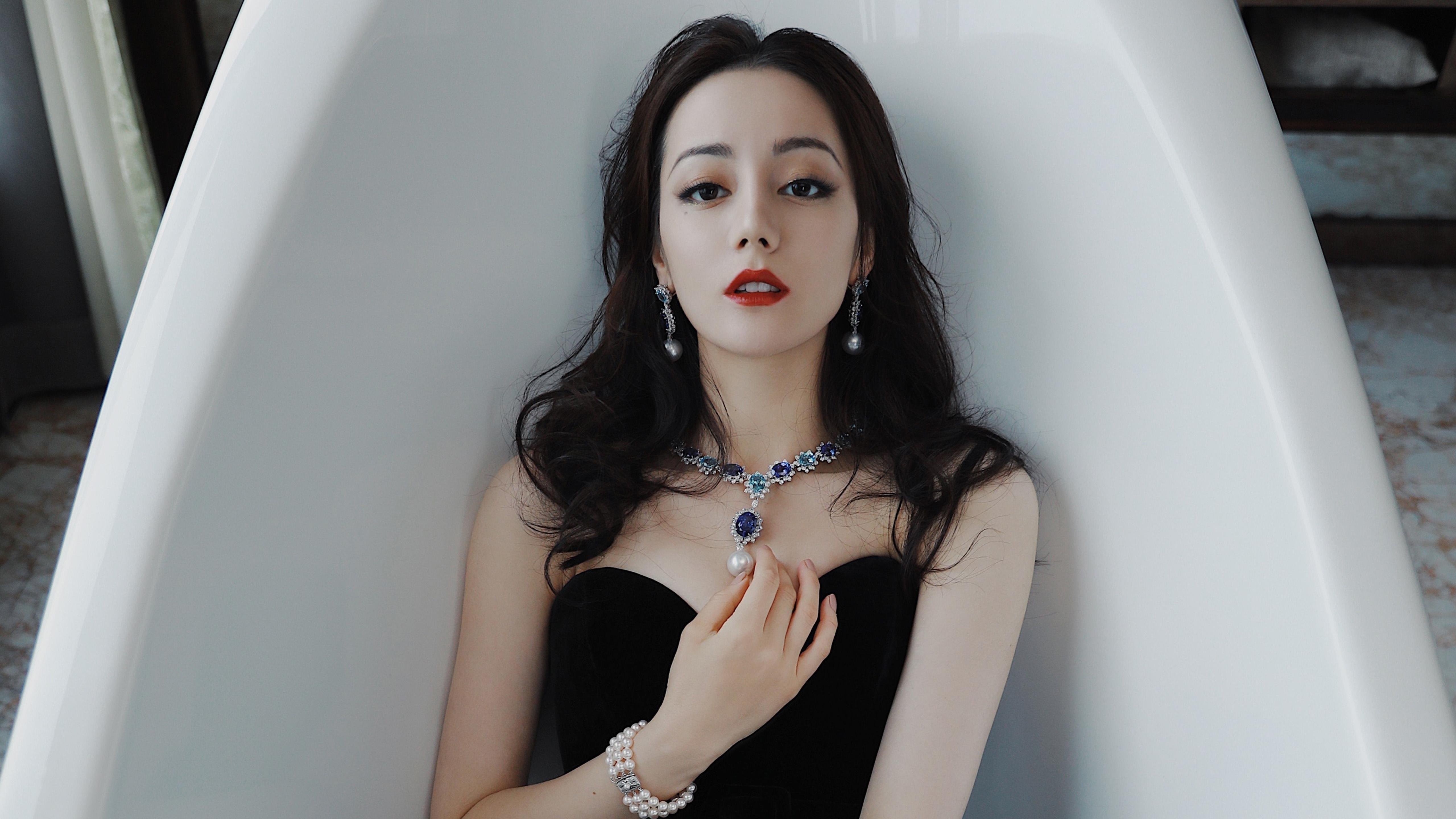 黑白直播体育-公牛强压掘金，福克斯一剑封喉，乱战中的关键先生如何炼成？