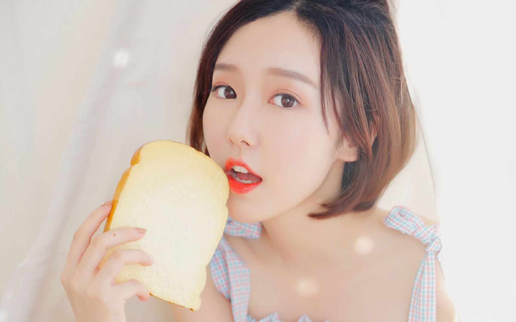 黑白直播在线观看-美加墨世界杯之夜，字母哥以篮球之名书写完美剧本